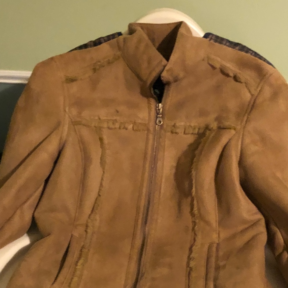 Super cute Calvin Klein Suede bomber jacket 😍